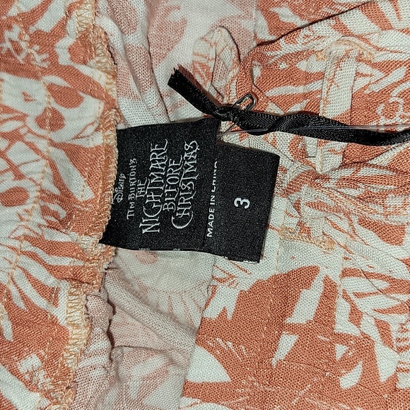 NWT | Torrid × Disney Nightmare Before Christmas Pull On Tiki Shorts | Size 3 - Picture 5 of 6